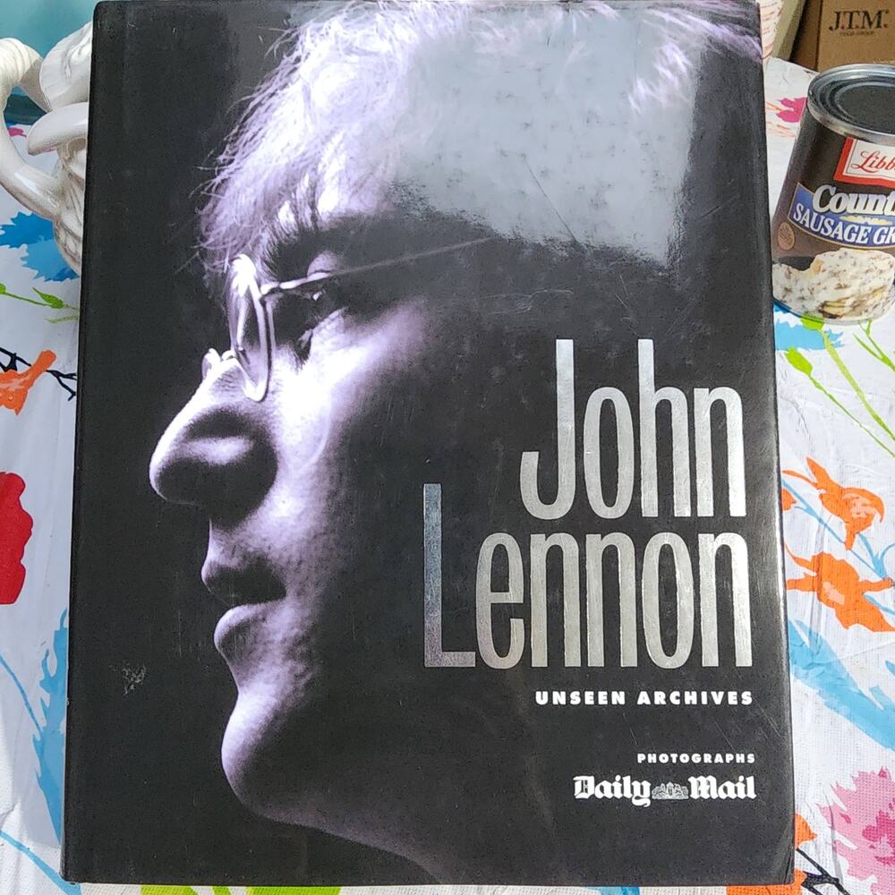 John Lennon UNSEEN ARCHIVES (Hardcover)